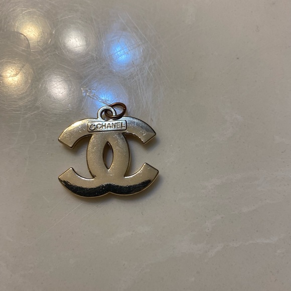 CHANEL Zipper Pull Pendant - Picture 2 of 4